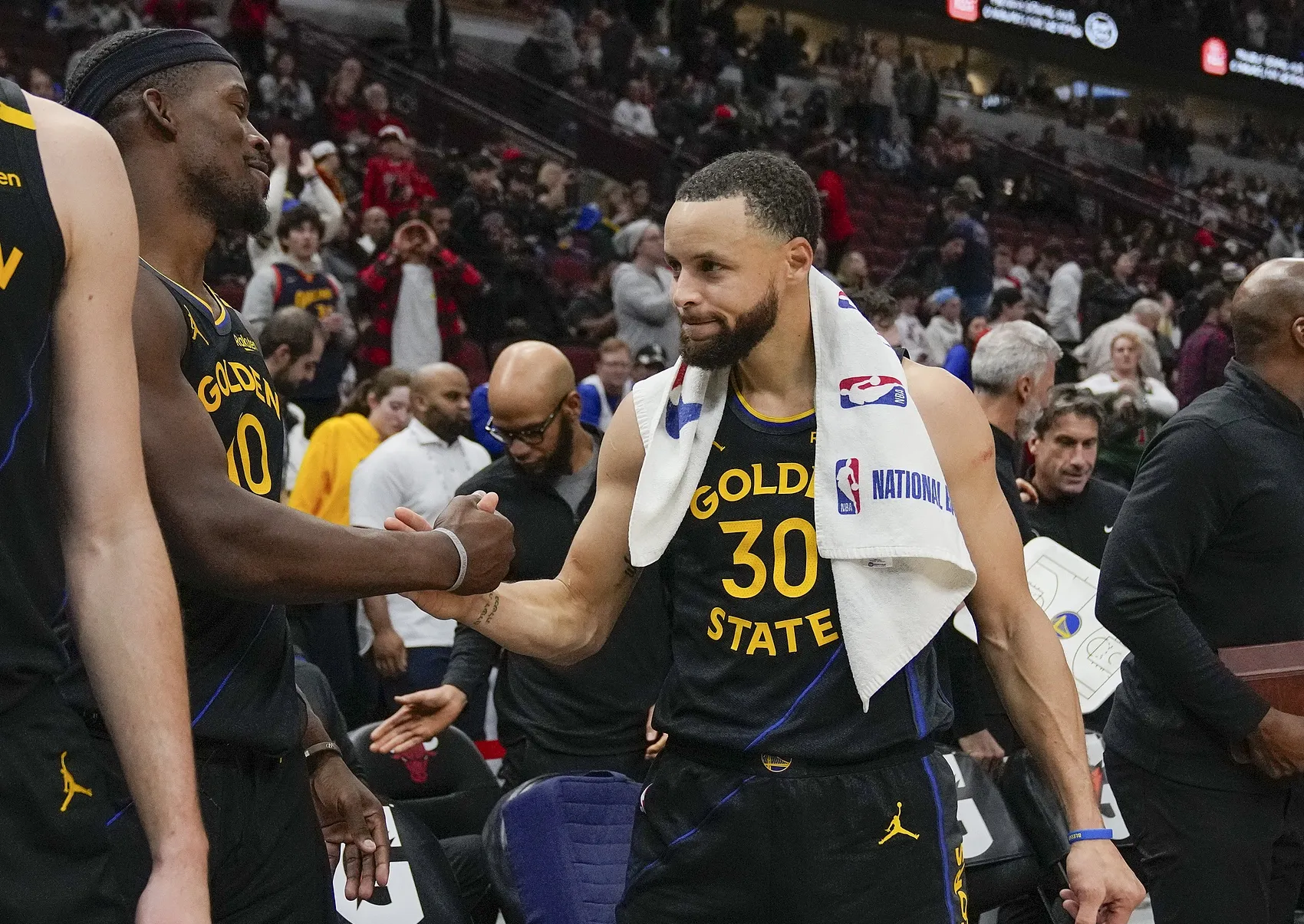 爱游戏体育-战略进攻阶段百团大战