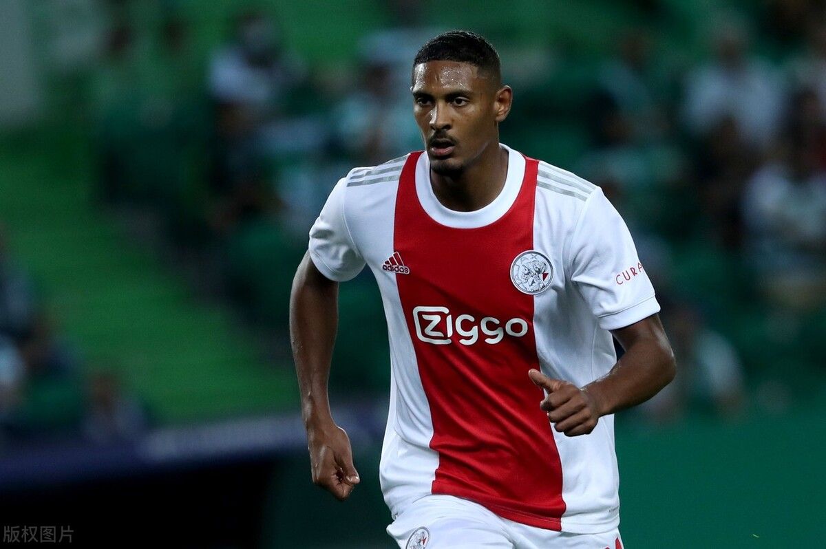 爱游戏体育-阿贾克斯今夜手感冰凉；志在意甲名次提升；媒体盛赞；医务组通报恢复(阿贾克斯10热刺)