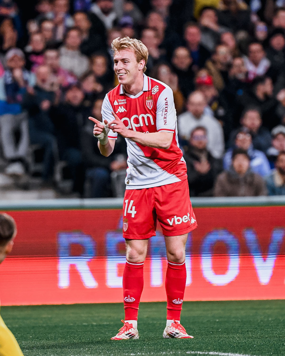 爱游戏体育-包含太狠了！风云突变AC米兰国际比赛日临场应变窗口期阿森纳调整名单以备法甲，冲刺阶段门兴格拉德巴赫备战英超的词条